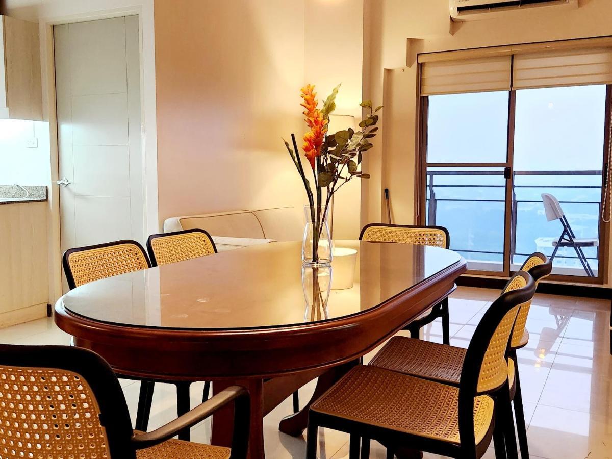 Casa Antonio At Fairway Terraces Family Penthouse 2Br Wi-Fi Nr Golf, Airport, Fort Bgc Manila Dış mekan fotoğraf