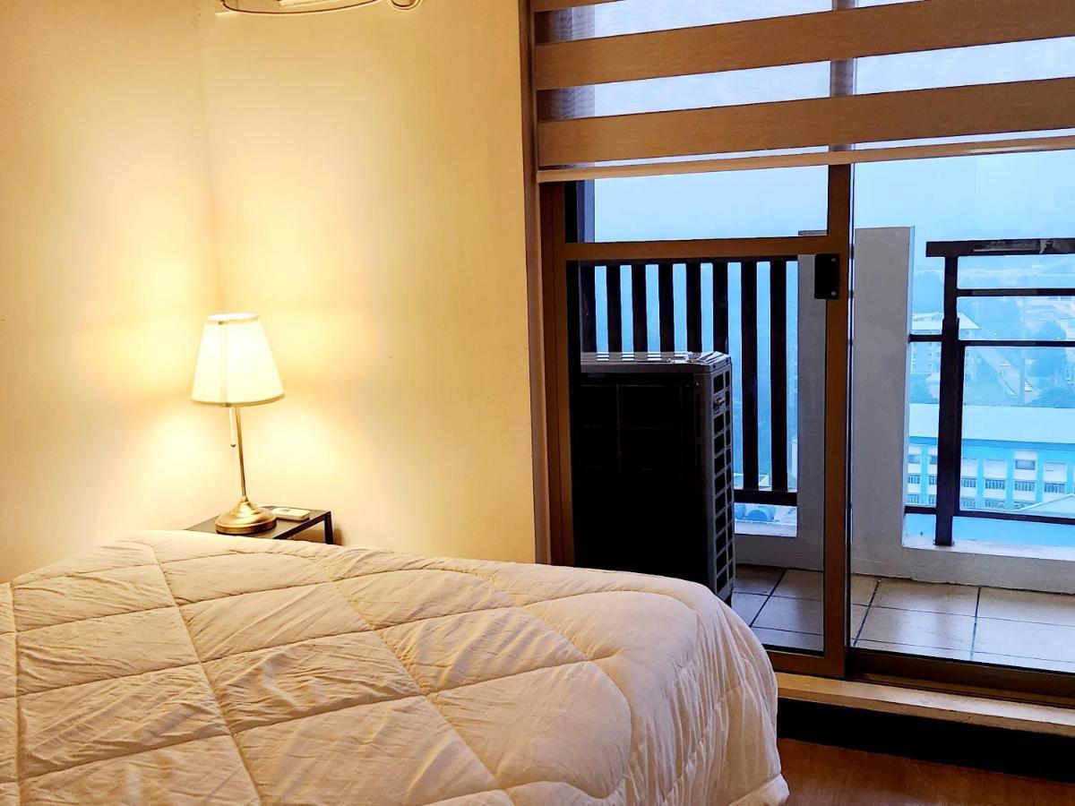 Casa Antonio At Fairway Terraces Family Penthouse 2Br Wi-Fi Nr Golf, Airport, Fort Bgc Manila Dış mekan fotoğraf