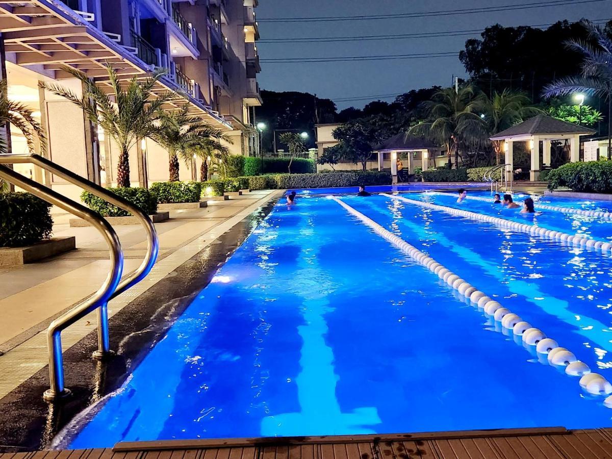 Casa Antonio At Fairway Terraces Family Penthouse 2Br Wi-Fi Nr Golf, Airport, Fort Bgc Manila Dış mekan fotoğraf