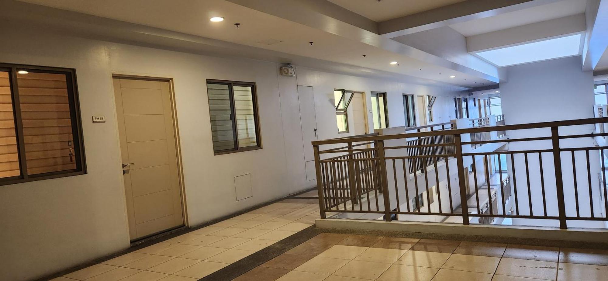 Casa Antonio At Fairway Terraces Family Penthouse 2Br Wi-Fi Nr Golf, Airport, Fort Bgc Manila Dış mekan fotoğraf